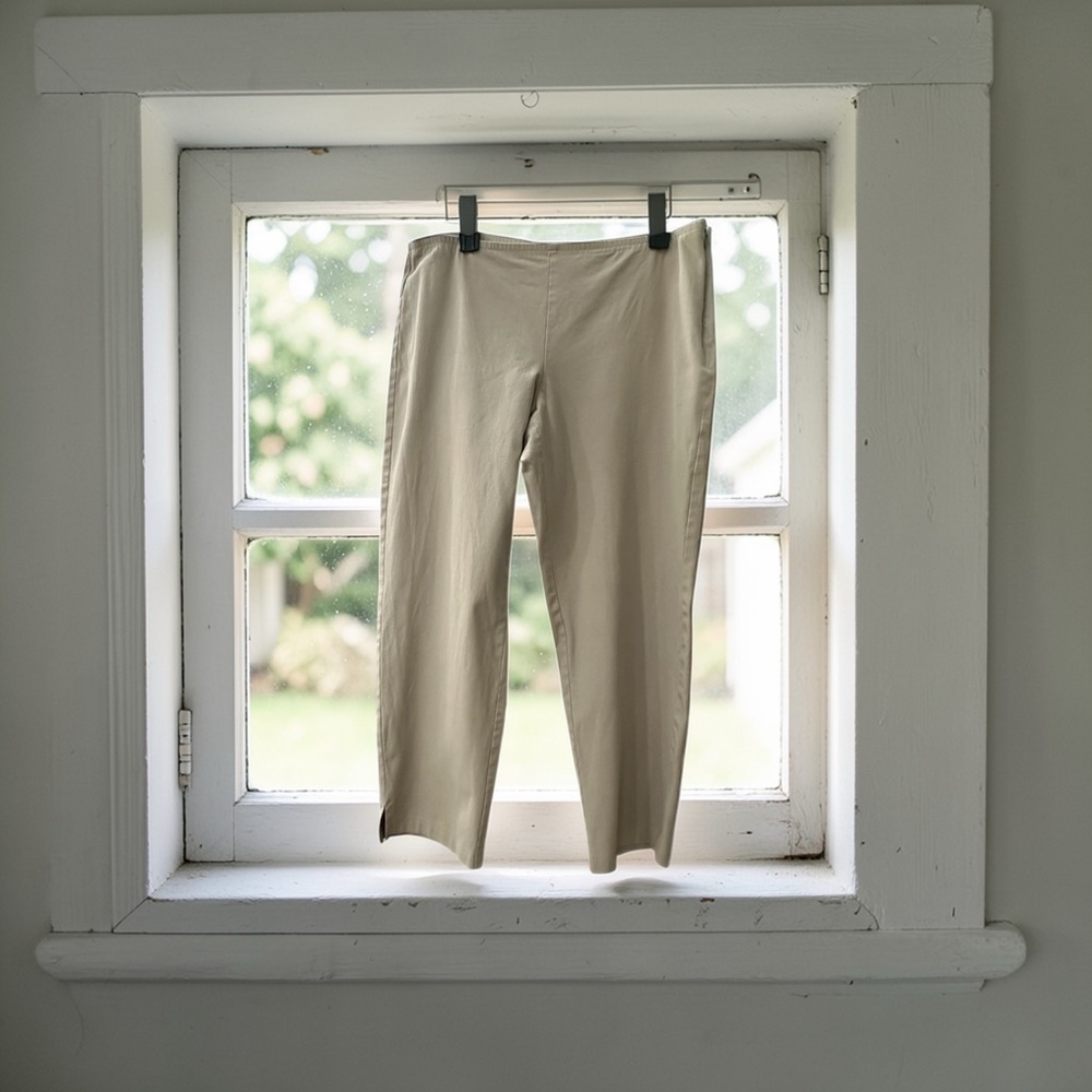 Eileen Fisher Organic Cotton Blend Casual Pants. Cropped. Khaki. Size: Large